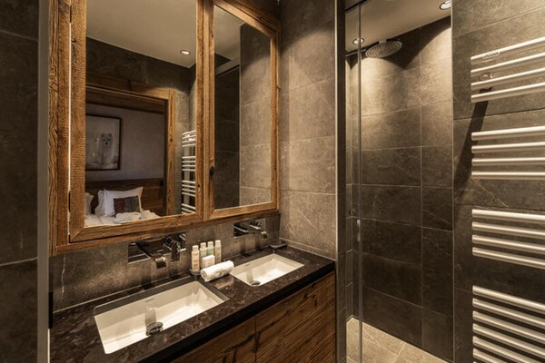 Foto van Residentie Bois Des Barmes - Vakantiehuis in ST BON TARENTAISE - BathRoom