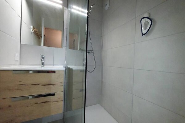 Foto van CAMARINE 24 - Vakantiehuis in LES AVANCHERS VALMOREL - Untagged