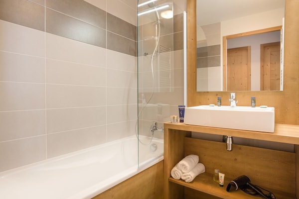 Foto van Appartement in Beaufort met Spa en Uitzicht - Vakantiehuis in Beaufort - BathRoom