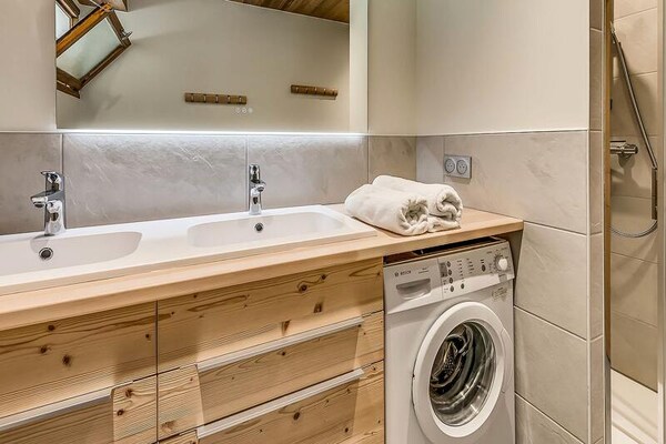 Foto van Chalet Les Lauzes voor tien personen - Vakantiehuis in CHAMPAGNY EN VANOISE - 