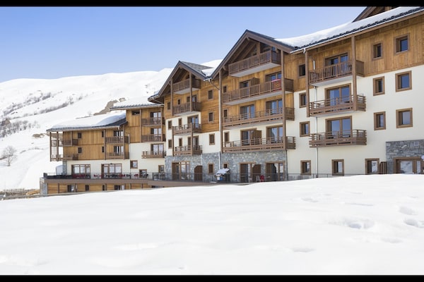 Foto van Appartement in Les Menuires met Spa & Zwembad - Vakantiehuis in St Martin de Belleville - AreaWinter1KM