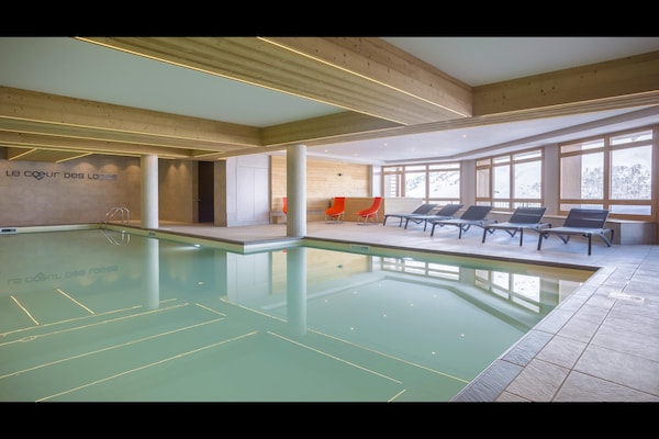 Foto van Appartement in Les Menuires met Spa & Zwembad - Vakantiehuis in St Martin de Belleville - PoolOfHouse