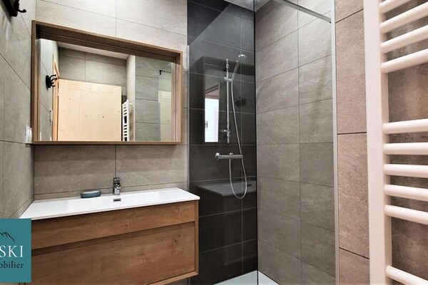 Foto van Chalets voor 8 personen - Vakantiehuis in ST SORLIN D ARVES - 