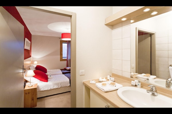 Foto van Appartement in Sainte-Foy bij Skiliften - Vakantiehuis in Sainte-Foy Tarentaise - BathRoom