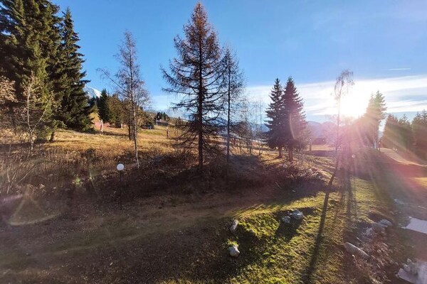 Foto van Gerenoveerd appartement voor 7 personen aan de voet van de pistes - Untagged