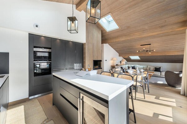 Foto van Hengst Een Woonplaats - Vakantiehuis in MEGEVE - DiningRoom