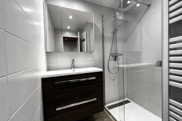 Foto van Appartement in La Clusaz bij Beauregard Gondel - Vakantiehuis in La Clusaz - BathRoom