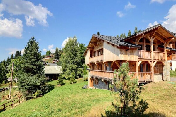 Foto van Chalet in Les Gets met binnenzwembad en spa - Vakantiehuis in LES GETS - Untagged