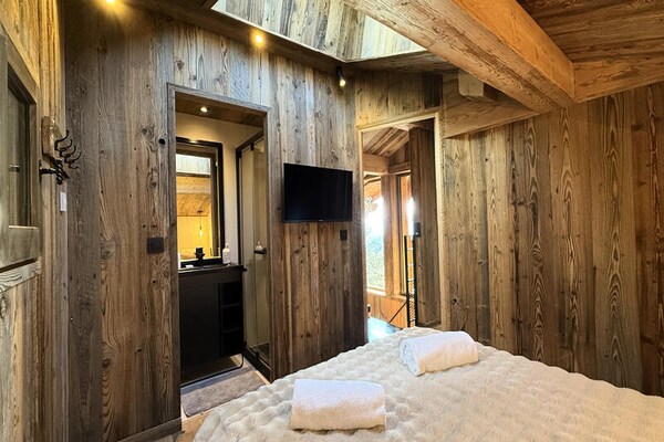 Foto van Chalet in Les Gets met Jacuzzi & Uitzicht - Vakantiehuis in Les Gets - Untagged