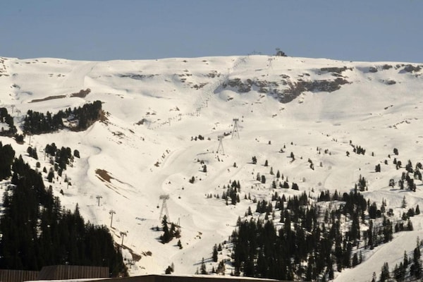 Foto van Gezellig bergverblijf met balkon - Vakantiehuis in Arâches-La-Frasse - AreaWinter5KM