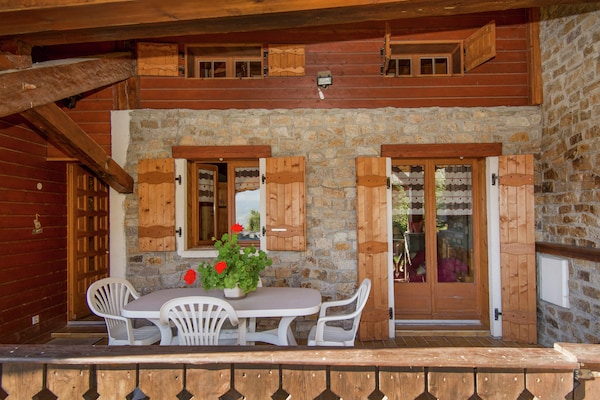 Foto van Chalet in Rhone-Alpes met Uitzicht - Vakantiehuis in Abondance - TerraceBalcony