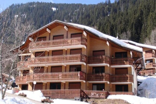 Foto van Residentie Les Perthuis - Vakantiehuis in CHATEL - ExteriorWinter