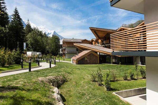 Foto van Prestigeresidentie Odalys Isatis - Vakantiehuis in Chamonix - ExteriorSummer