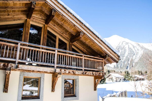 Foto van Chalets voor 8 personen - Vakantiehuis in CHAMONIX MONT BLANC - ExteriorWinter