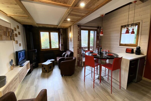 Foto van 3 stukken voor 4 personen - Vakantiehuis in CHAMONIX MONT BLANC - LivingRoom