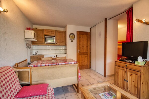 Foto van Residentie Hauts Des Esserts - Vakantiehuis in MORILLON - Kitchen