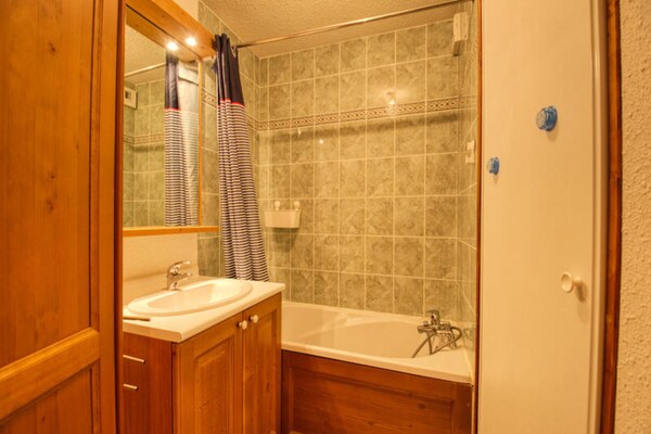 Foto van Residentie Hauts Des Esserts - Vakantiehuis in MORILLON - Kitchen