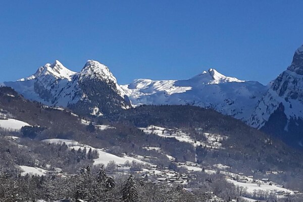 Foto van Appartement in Morillon bij Skipiste - Vakantiehuis in Morillon - AreaWinter20KM