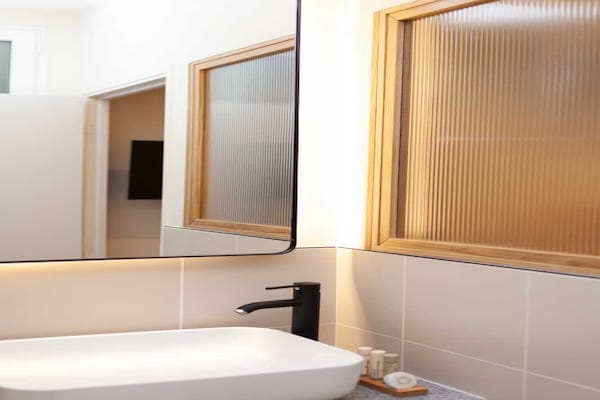 Foto van Hôtel Tinah: elegantie en comfort vlakbij de Champs-Élysées - Untagged
