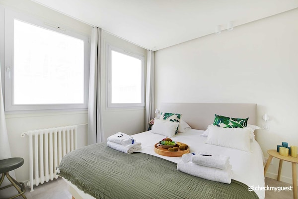 Foto van Charmant appartement - 2BR/6P - Faubourg-du-Roule - Vakantiehuis in Paris - 