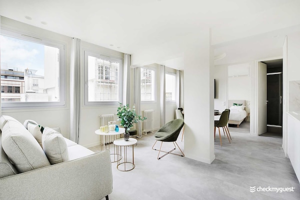Foto van Charmant appartement - 2BR/6P - Faubourg-du-Roule - Vakantiehuis in Paris - 