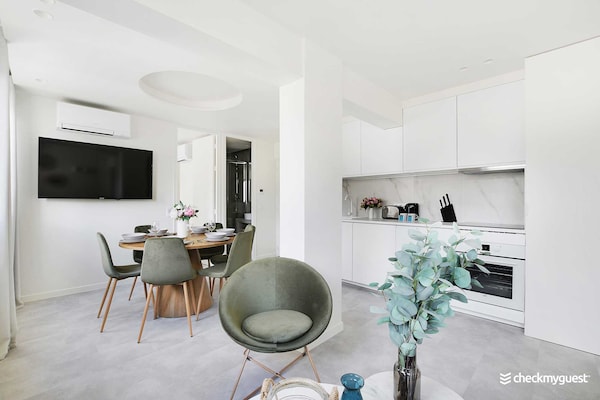 Foto van Charmant appartement - 2BR/6P - Faubourg-du-Roule - Vakantiehuis in Paris - 