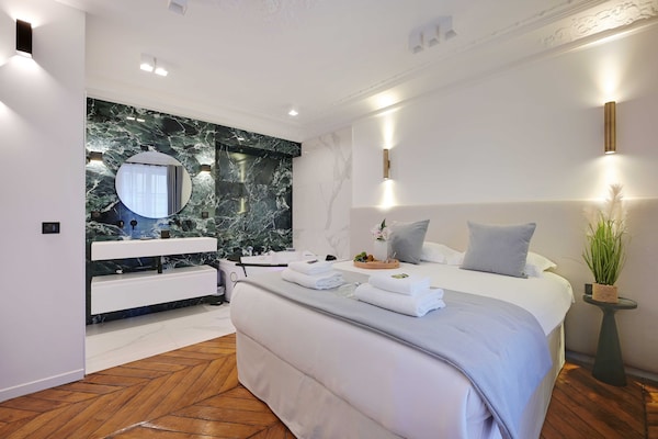 Foto van Charmant appartement - 2BR/6P - Gare Saint-Lazare - Vakantiehuis in Paris - 