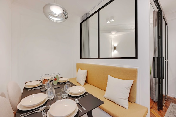 Foto van Charmant appartement - 2BR/6P - Gare Saint-Lazare - Vakantiehuis in Paris - 