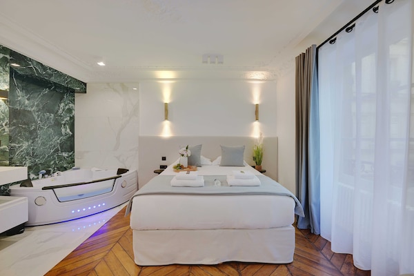 Foto van Charmant appartement - 2BR/6P - Gare Saint-Lazare - Vakantiehuis in Paris - 