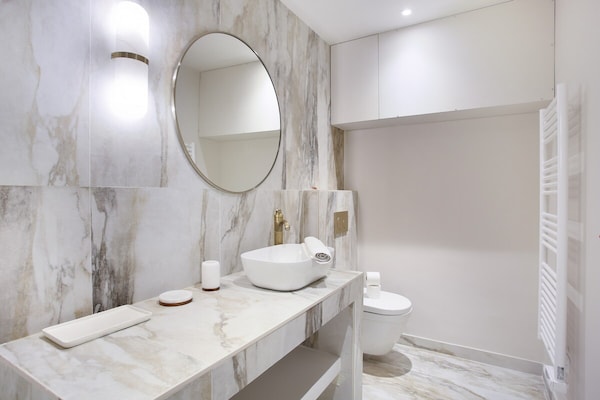 Foto van Luxe en nieuw appartement in het centrum van Parijs - 