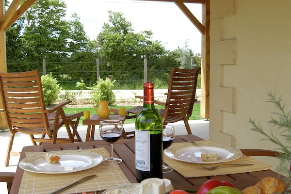 Foto van Schitterende Franse villa in de Loire-streek - Vakantiehuis in Les Forges - TerraceBalcony