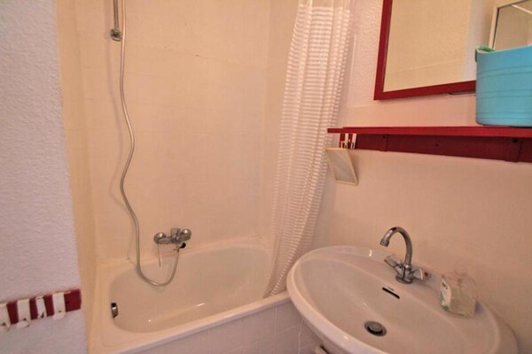 Foto van 2 stukken voor 4 personen - Vakantiehuis in STE MAXIME - BathRoom