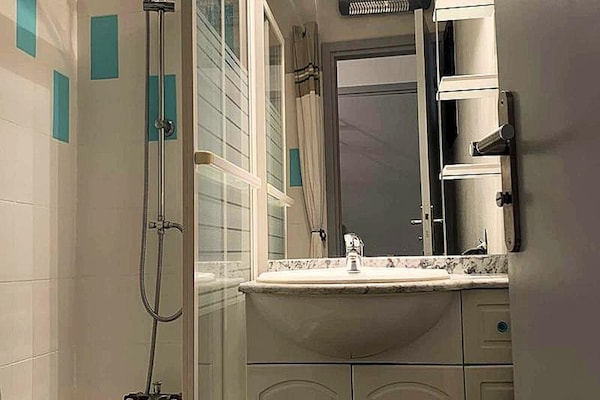 Foto van Residentie Luberon Loisir - Vakantiehuis in SIX FOURS LES PLAGES - ViewSummer