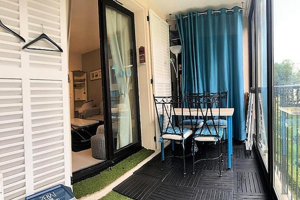 Foto van Residentie Luberon Loisir - Vakantiehuis in SIX FOURS LES PLAGES - ViewSummer