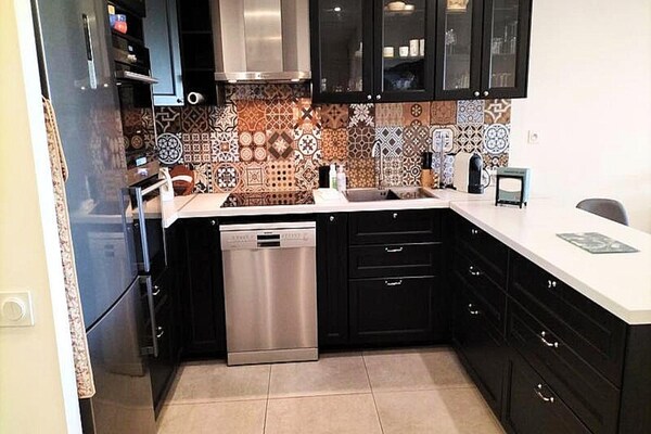 Foto van Appartement aan Middellandse Zee met zwembad - Vakantiehuis in SIX FOURS LES PLAGES - Kitchen