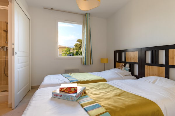 Foto van Appartement met airconditioning voor 6 - Vakantiehuis in Six-Fours-les-Plages - BedRoom