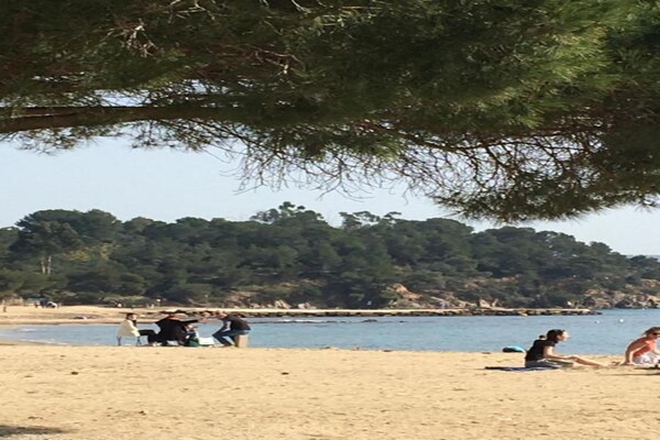 Foto van Gezellig en eigentijds verblijf - Vakantiehuis in Cavalaire sur Mer - AreaSummer20KM