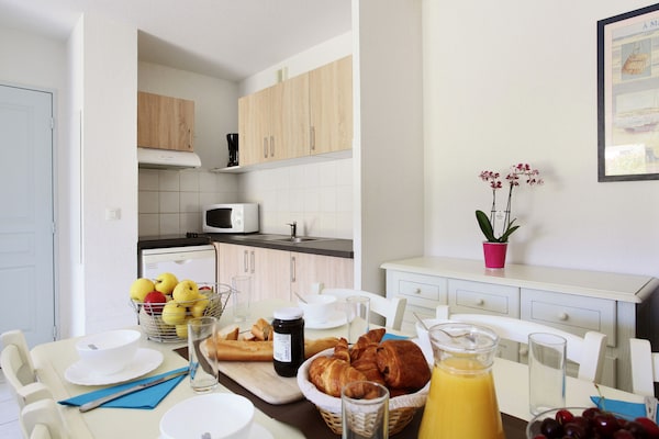 Foto van Kustverblijf voor groepen - Vakantiehuis in Saint-Aygulf - Kitchen