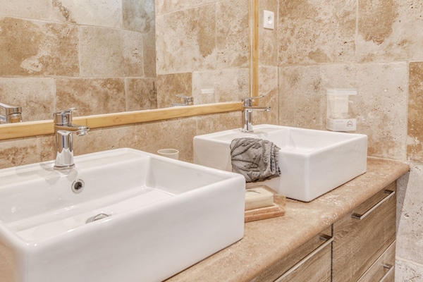 Foto van Vakantiehuis in La Seyne vlakbij Sablettes - Vakantiehuis in La-Seyne-sur-Mer - BathRoom
