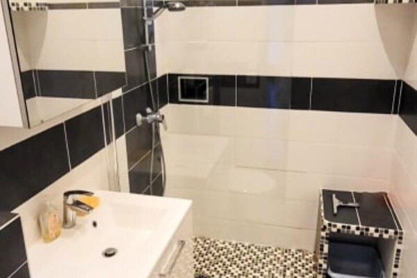 Foto van Appartement in Agay met Zee- en Uitzicht - Vakantiehuis in Agay - Untagged