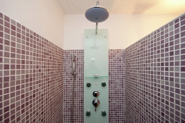 Foto van Villa in Bagnols met Zwembad & Natuurparken - Vakantiehuis in Bagnols en Foret - BathRoom