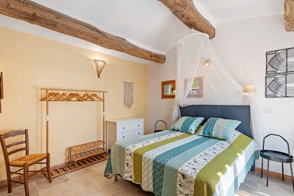 Foto van Villa in Bargemon met zwembad en bergzicht - Vakantiehuis in Bargemon - BedRoom