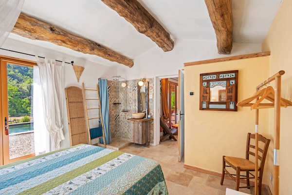 Foto van Villa in Bargemon met zwembad en bergzicht - Vakantiehuis in Bargemon - BedRoom