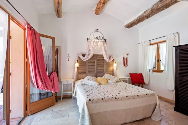 Foto van Villa in Bargemon met zwembad en bergzicht - Vakantiehuis in Bargemon - BedRoom