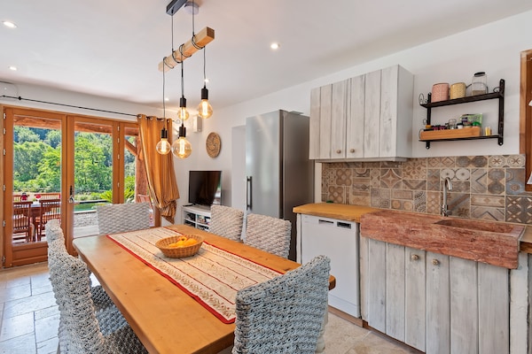 Foto van Villa in Bargemon met zwembad en bergzicht - Vakantiehuis in Bargemon - Kitchen
