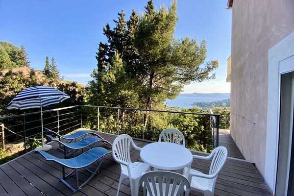 Foto van Appartement in Aiguebelle met Zeezicht - Vakantiehuis in Le Lavandou - Untagged