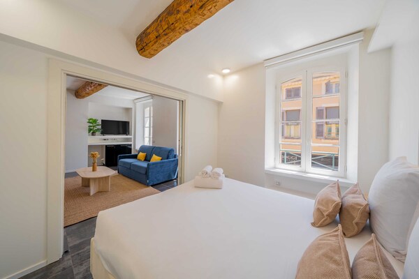 Foto van Appartement met 1 slaapkamer en 4 zitplaatsen in het hart van Saint-Tropez, vlakbij de haven. - Untagged