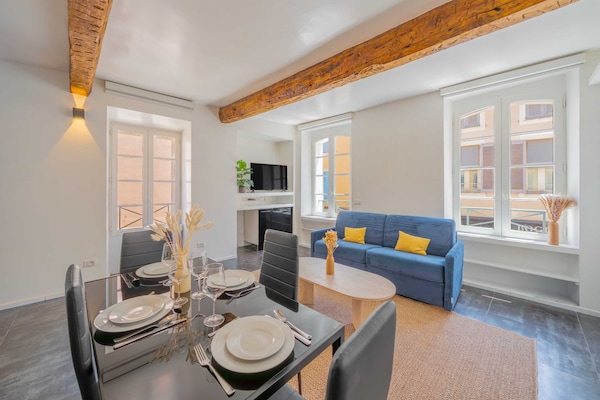 Foto van Appartement met 1 slaapkamer en 4 zitplaatsen in het hart van Saint-Tropez, vlakbij de haven. - Untagged