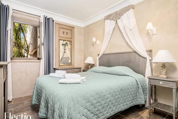 Foto van Appartement in Oppéde met verwarmd zwembad - Vakantiehuis in Oppède - Untagged