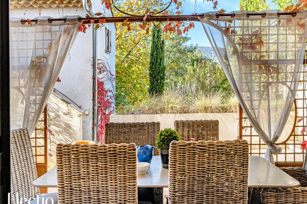 Foto van Appartement in Oppéde met verwarmd zwembad - Vakantiehuis in Oppède - Untagged